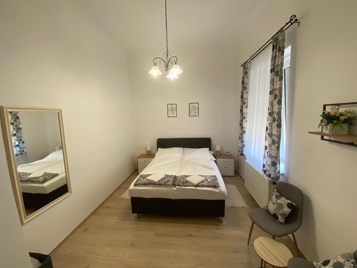 RÁD-VÁR Apartmanház Eger Exterior foto