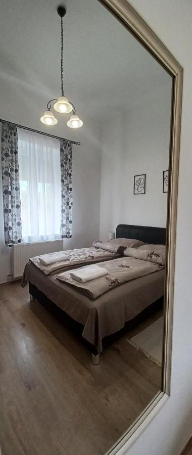 RÁD-VÁR Apartmanház Eger Exterior foto