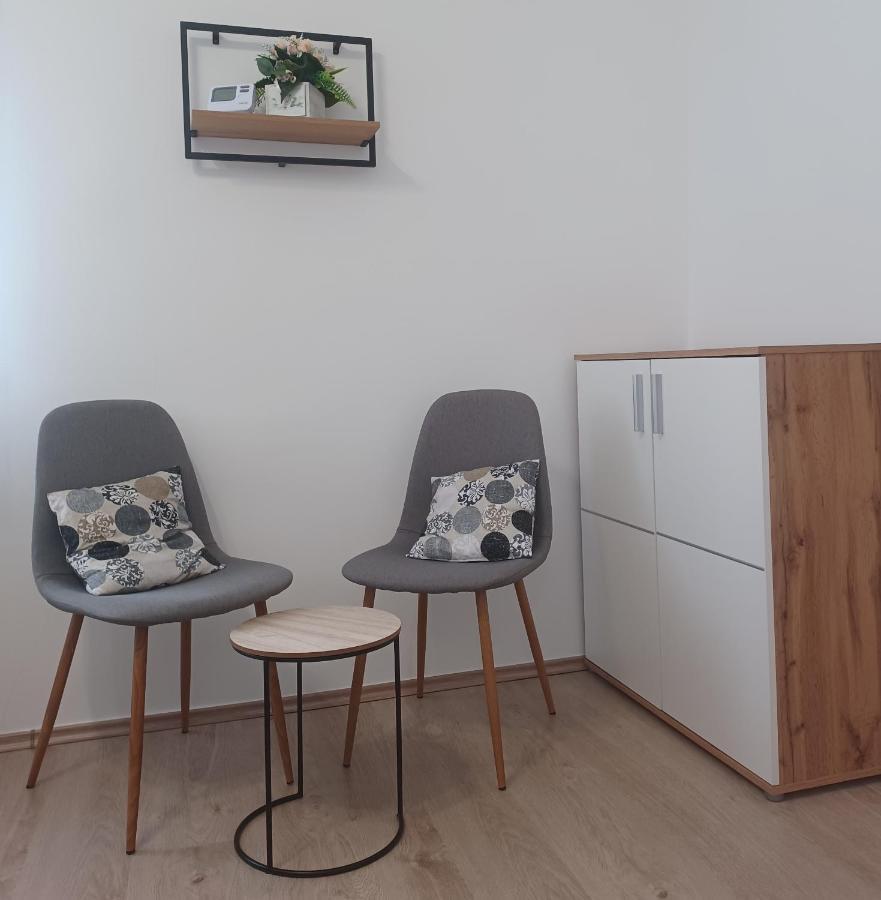 RÁD-VÁR Apartmanház Eger Exterior foto